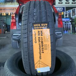 Lốp (Vỏ) Xe Continental 215/60R17 96H UltraContact UC6 SUV