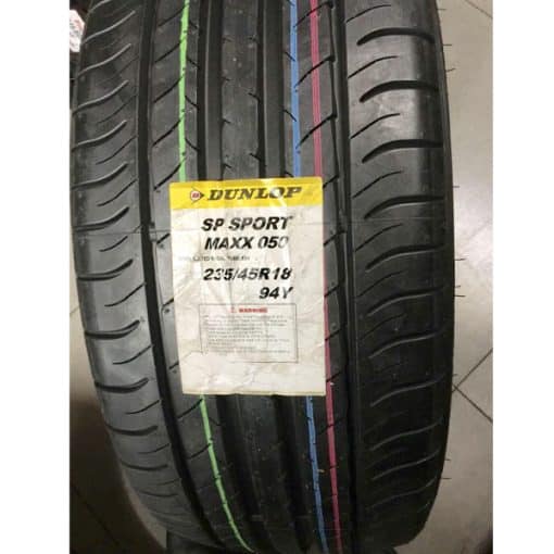 Lốp (Vỏ) Xe Dunlop 235/45R18 94Y SP SPORT MAXX 050