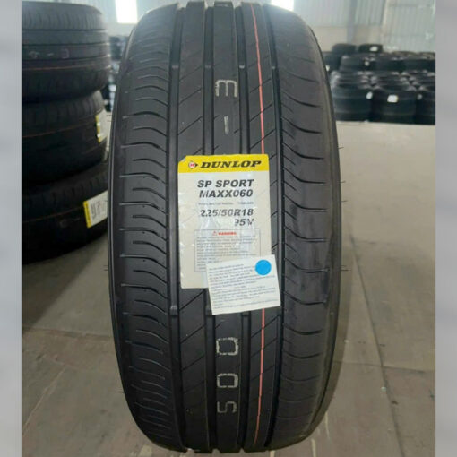 Lốp (Vỏ) Xe Dunlop 225/50R18 95V SP Sport Maxx060