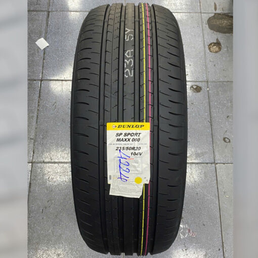 Lốp (Vỏ) Xe Dunlop 235/50R20 104V SP Sport Maxx060